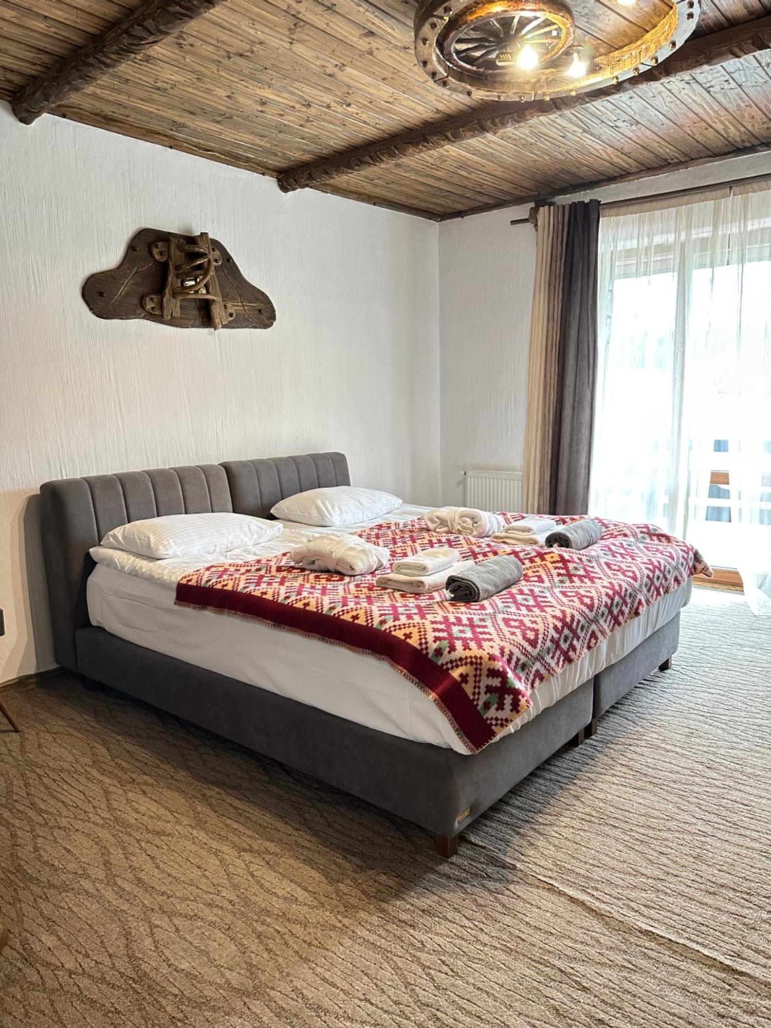 Spa Hotel Gora Bukovel Exterior photo